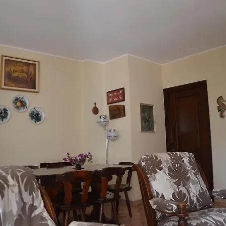 Appartamento Con Giardino Sul Mare Διαμέρισμα *